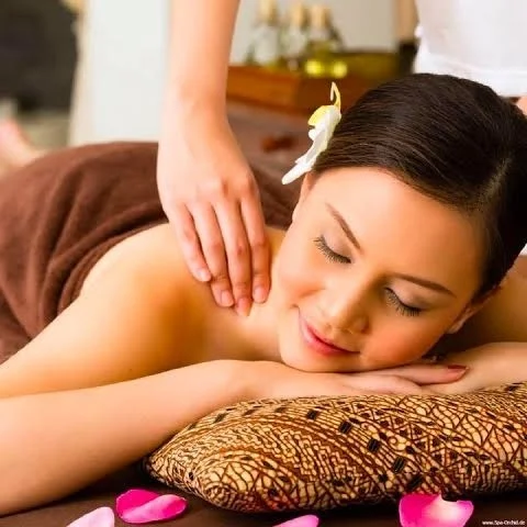 Unisex Salon At Home Service